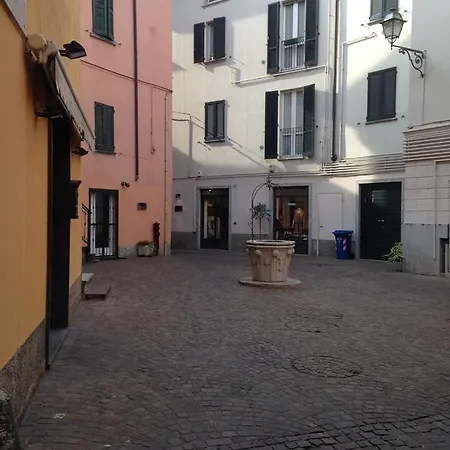 La Casa Del Pozzo Apartment *